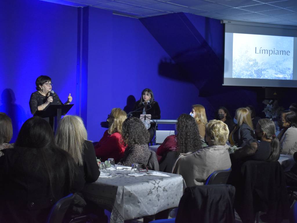 Cena navideña de mujeres 2021 CVC-Alicante | Centro de Vida Cristiana