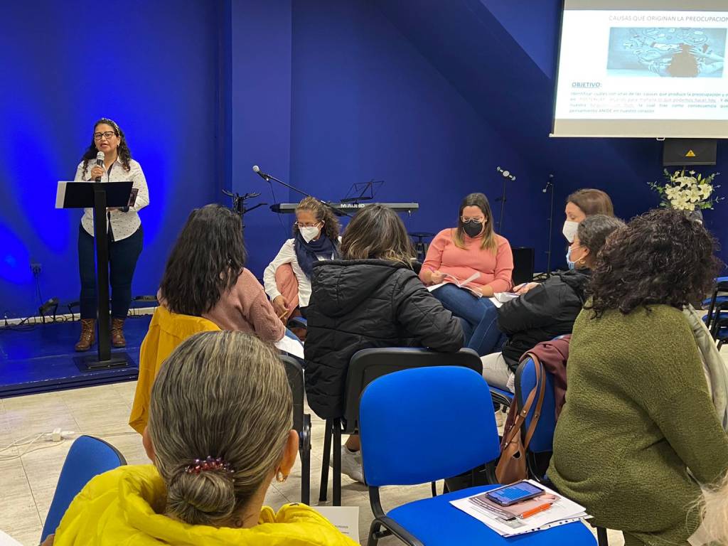 Reunión de  mujeres  | Centro de Vida Cristiana