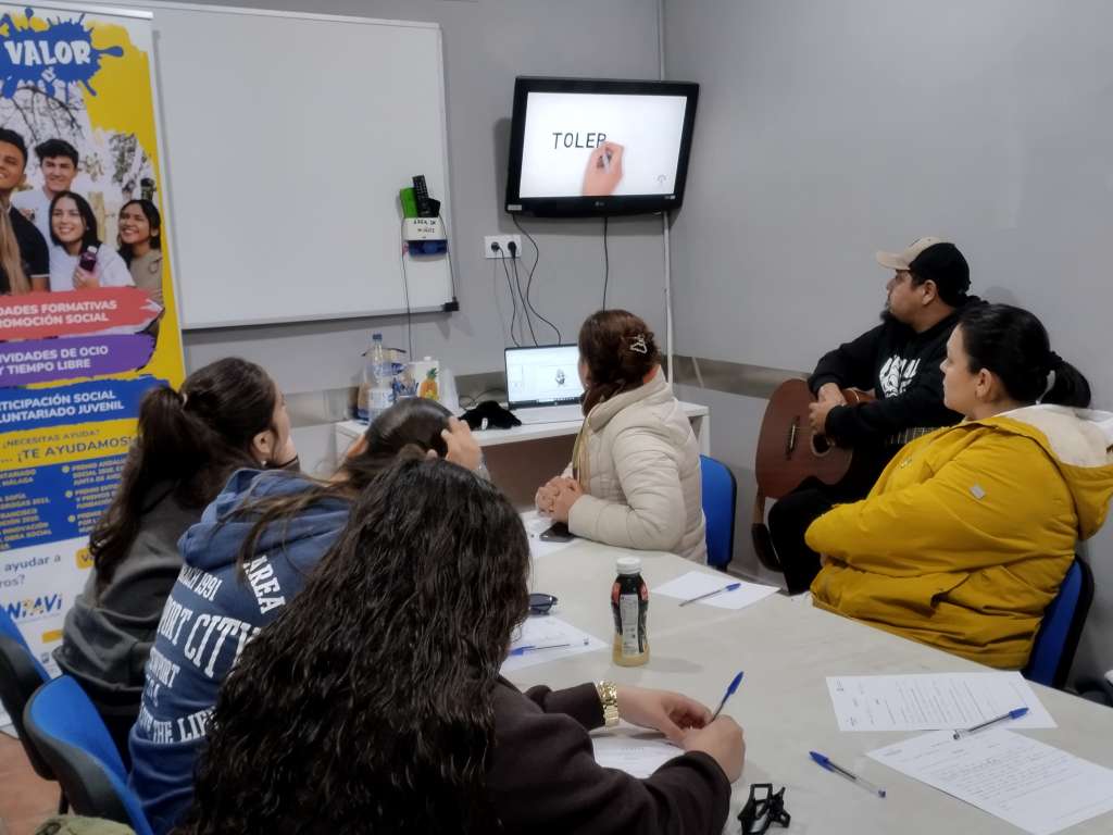 Jóvenes con valor y libres de adicciones en CVC Málaga | Centro de Vida Cristiana