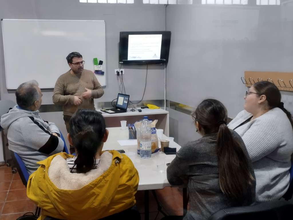 Jóvenes con valor y libres de adicciones en CVC Málaga | Centro de Vida Cristiana