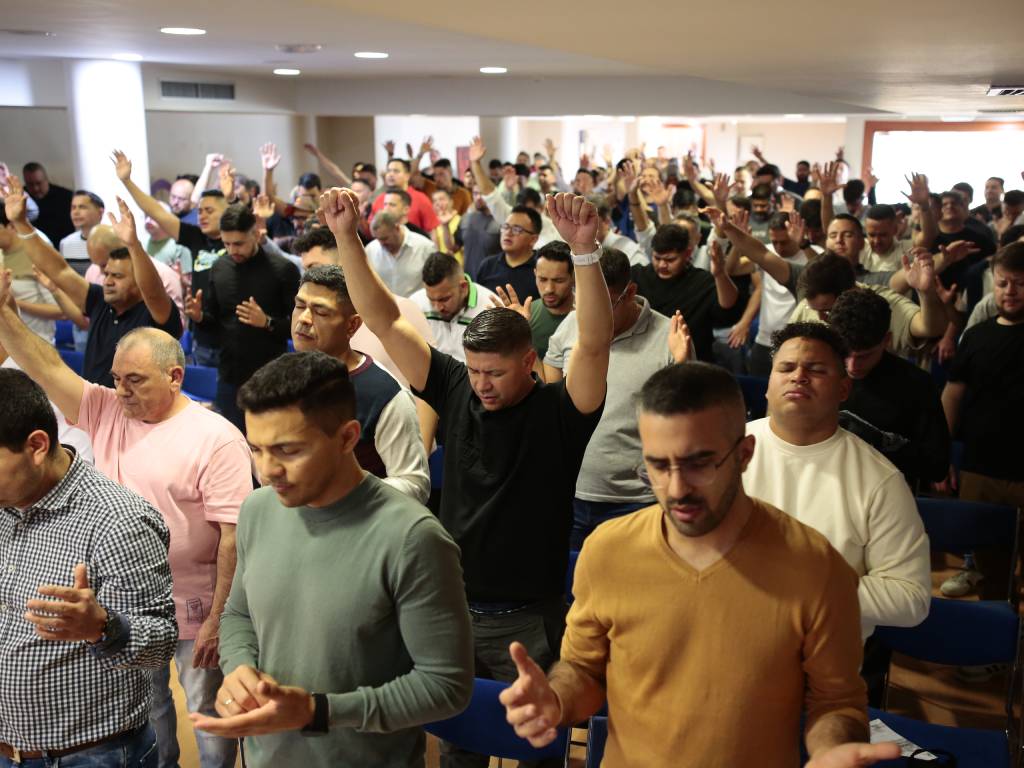 Retiro de hombres CVC España 2025 | Centro de Vida Cristiana