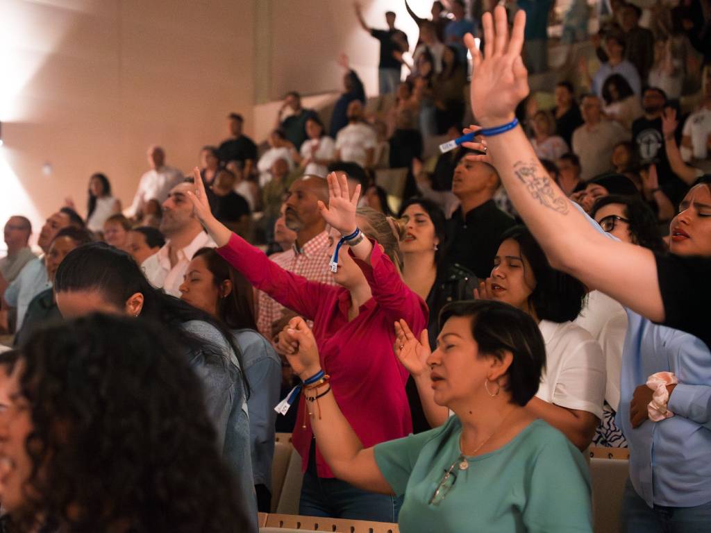 Firmes en la fe | Centro de Vida Cristiana