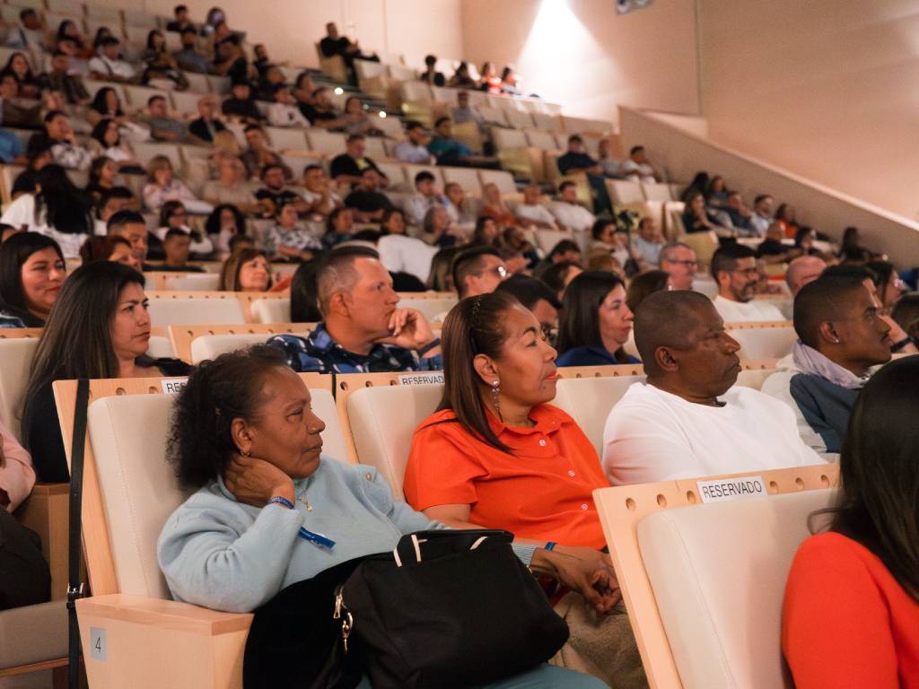 Firmes en la fe | Centro de Vida Cristiana