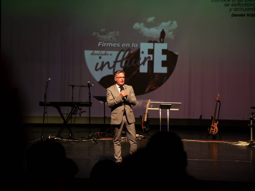Firmes en la fe | Centro de Vida Cristiana