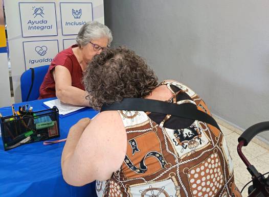 Acogida, ayuda y acompañamiento para transformar la realidad de 20 familias  | Centro de Vida Cristiana