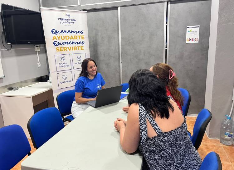 Fortaleciendo la autonomía y el liderazgo de mujeres en situación de vulnerabilidad | Centro de Vida Cristiana