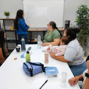 Creer en una misma para avanzar: impulsamos la autonomía de las mujeres en | Centro de Vida Cristiana